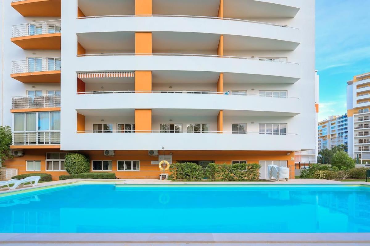Flamingo Residence Apartment - Wifi/Pool/Netflix Портиман Екстериор снимка